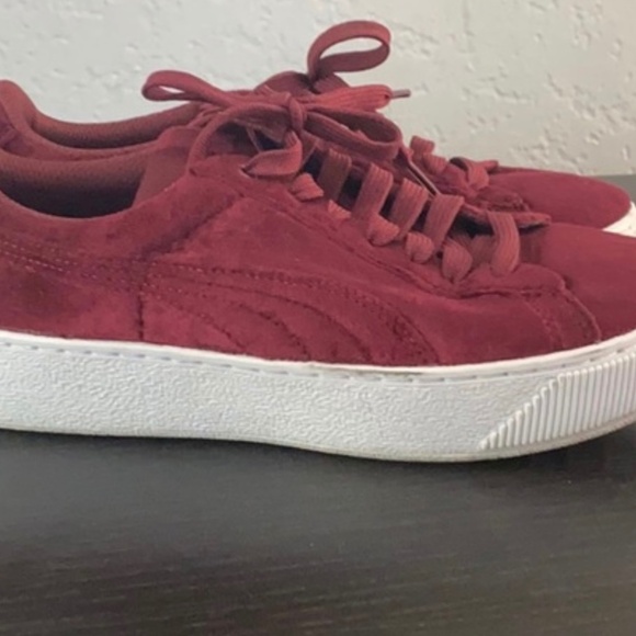 Puma Vikky Platform Velvet Sneakers - Picture 1 of 4